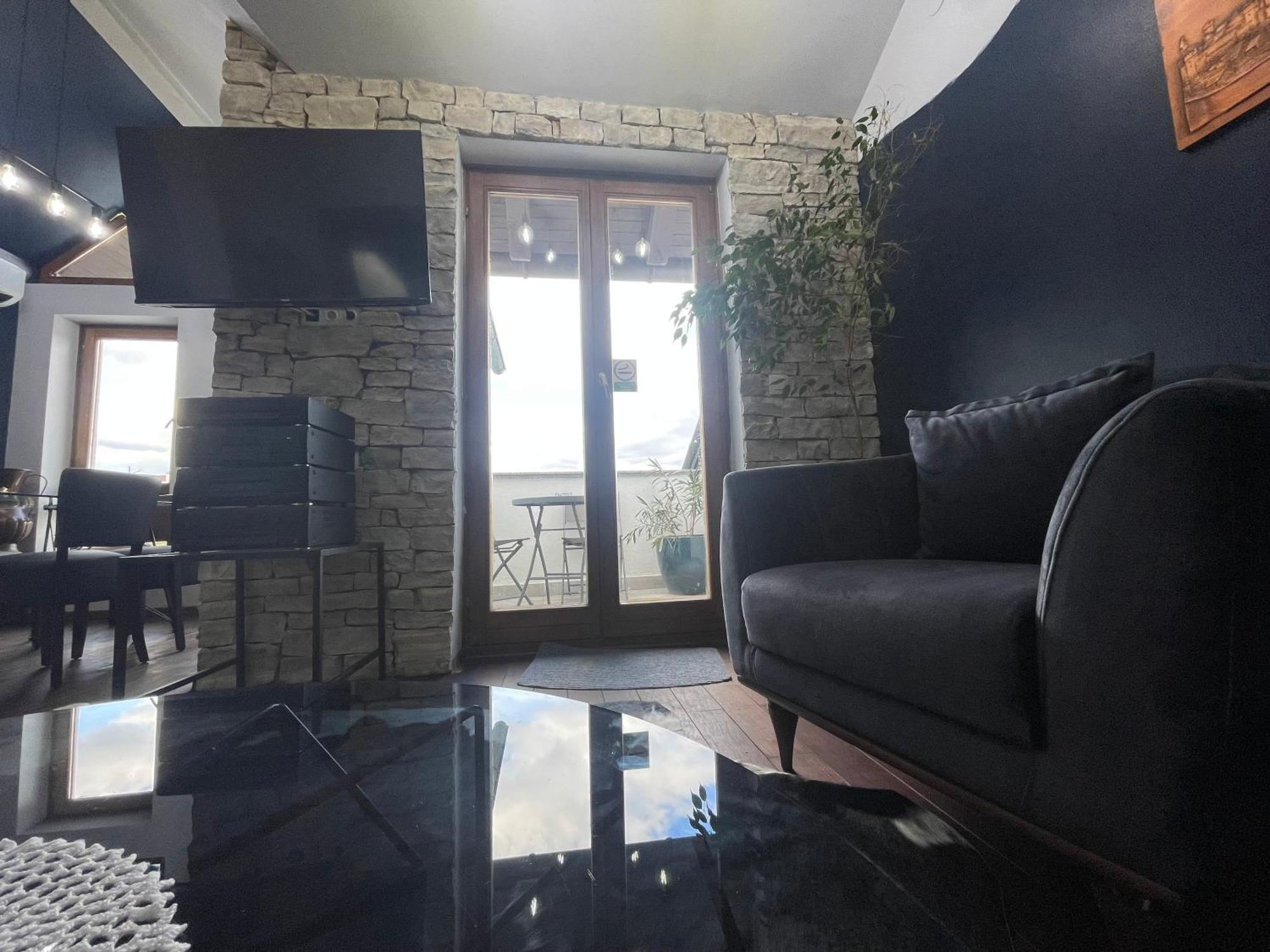 Vila Milka - Balkon - Besplatan Parking - Samostalna Prijava Карловац Экстерьер фото